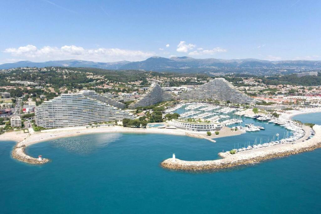Studio Port Marina - Parking Prive, Climatise Au Ducal Villeneuve-Loubet Exteriör bild