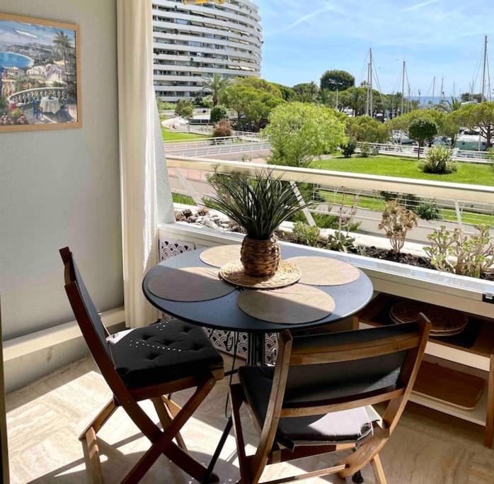 Studio Port Marina - Parking Prive, Climatise Au Ducal Villeneuve-Loubet Exteriör bild